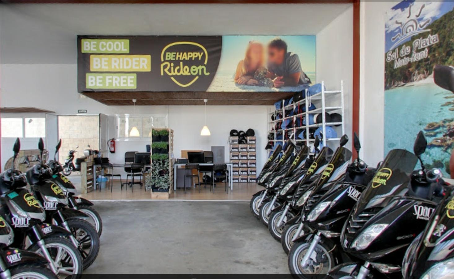 Minorque - Louer un scooter à Barcelone, Minorque, Valence, Majorque